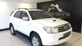 2011 TOYOTA FORTUNER 3.0D4D MANUAL 4X2